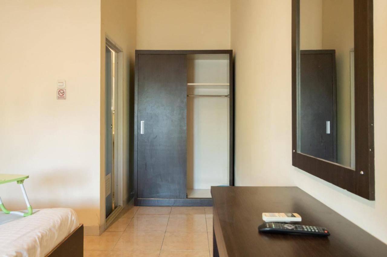 Urbanview Hotel Nugraha Palembang By Reddoorz Eksteriør bilde