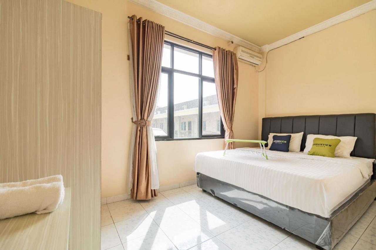 Urbanview Hotel Nugraha Palembang By Reddoorz Eksteriør bilde