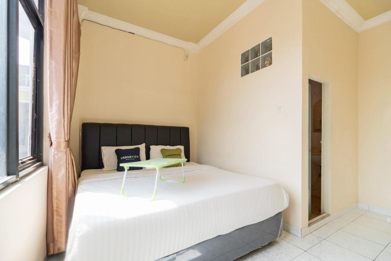 Urbanview Hotel Nugraha Palembang By Reddoorz Eksteriør bilde