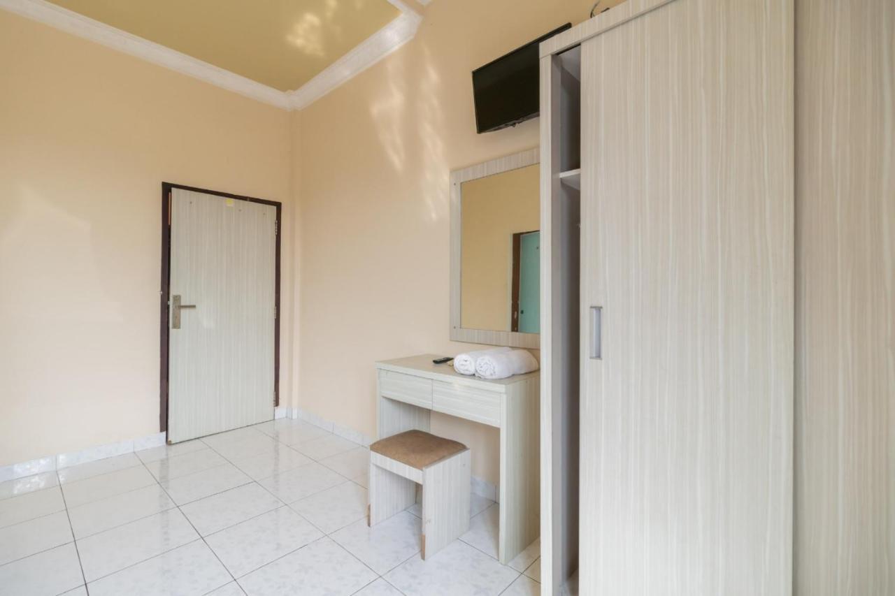 Urbanview Hotel Nugraha Palembang By Reddoorz Eksteriør bilde
