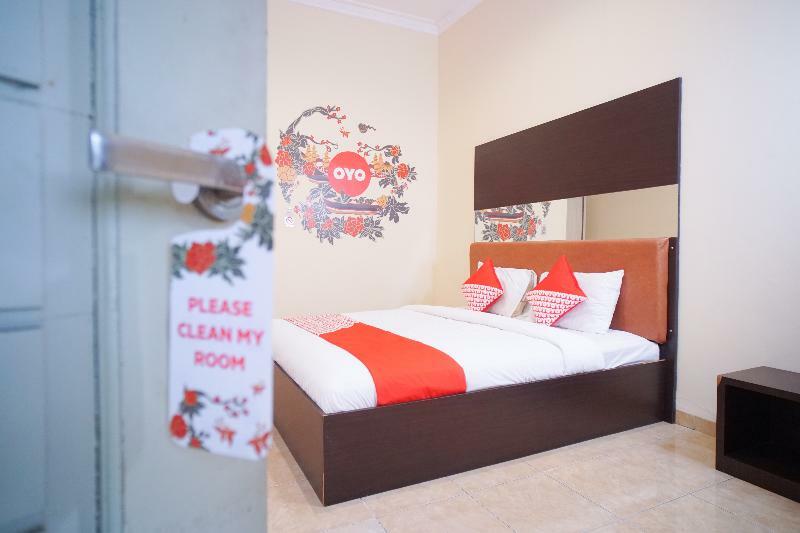 Urbanview Hotel Nugraha Palembang By Reddoorz Eksteriør bilde